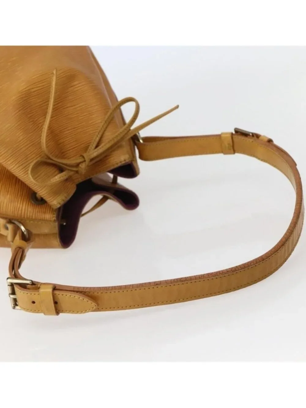 Authentic LOUIS VUITTON Epi Petit Noe Shoulder Bag Yellow M44109 LV - Picture 7 of 16